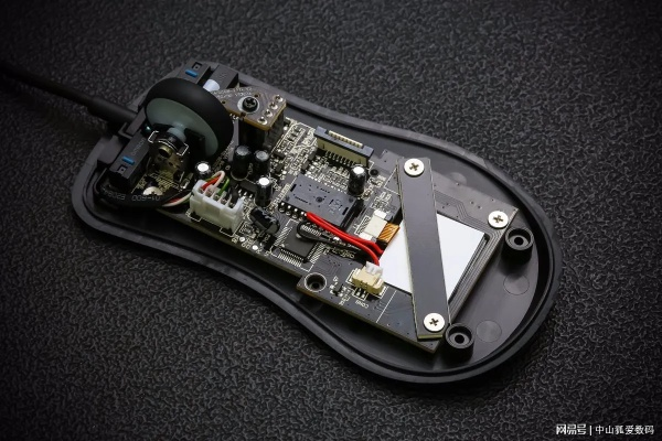 为什么你的多功能鼠标总不够用？2026年深度拆解与实战解决方案