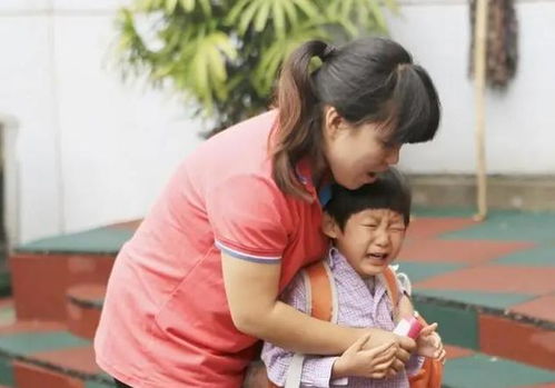 当事人回应10万元黄金被女儿当垃圾扔,感觉天塌了 当事人回应10万元黄金被女儿当垃圾扔,感觉天塌了