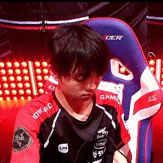 S5 EDG到底输在哪？深度复盘厂长巅峰赛季的致命短板与版本陷阱