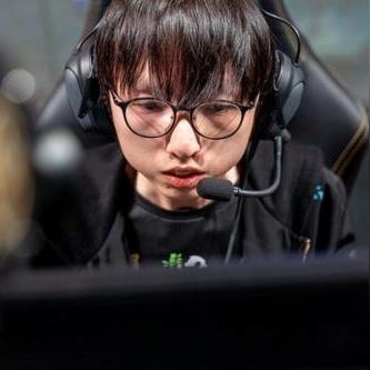 惊！英雄联盟拟添新段位，黑铁不再是垫底！