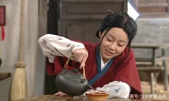 20 年后武林外传惊现彩蛋，昔日乞丐小米变身施粥大侠！