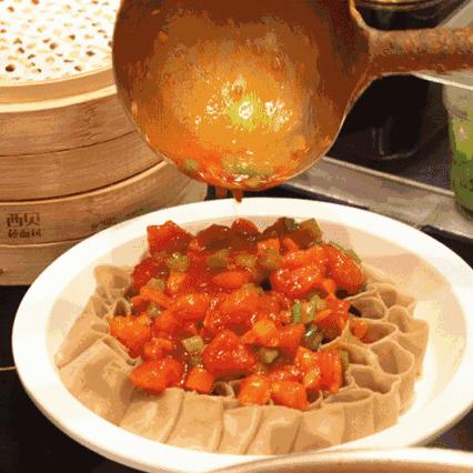 西贝危机曝光，贾国龙卸任CEO，大幅关店裁员或命悬一线