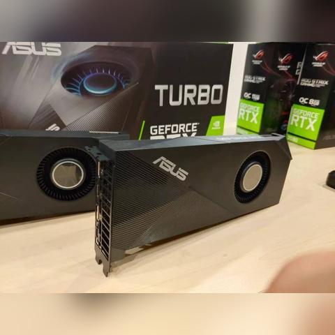 黄仁勋称内存缺货是好事,游戏玩家买不买其实没那么重要 黄仁勋称内存缺货是好事,游戏玩家买不买其实没那么重要