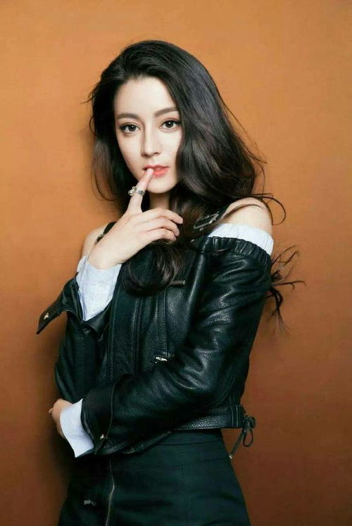 亚裔女主播吐槽国游丑化自己长相,网友却称比本人还好看 亚裔女主播吐槽国游丑化自己长相,网友却称比本人还好看