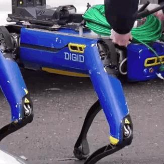 AI代发红包抢劫截图热传，微信员工火速作出紧急回应