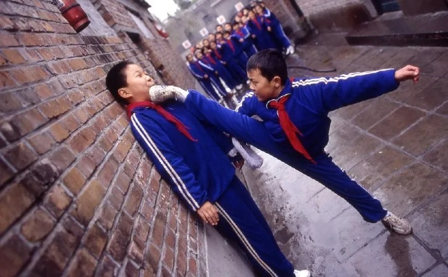 别让孩子白看电影！龙威小子类型背后的真实防身术2026实战报告