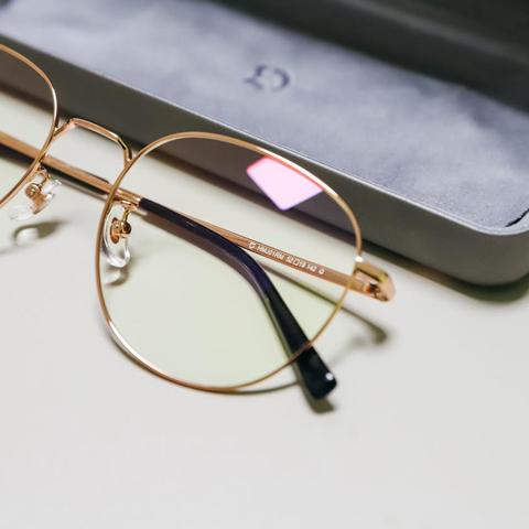 钛金属机身,轻了19克,手感革命还是营销噱头? 钛金属机身,轻了19克,手感革命还是营销噱头?