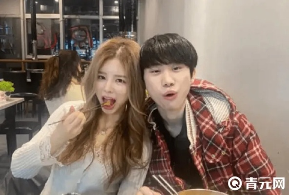 Doinb老婆糖小幽近照曝光,颜值实力碾压Rookie伴侣,网友直呼羡慕! Doinb老婆糖小幽近照曝光,颜值实力碾压Rookie伴侣,网友直呼羡慕!