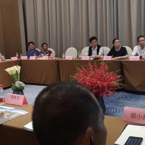 类型定位，它根本不是传统宣传片