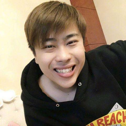 S3皇族vs SKT终极复盘,尘封战术真相与Uzi carry极限解析 S3皇族vs SKT终极复盘,尘封战术真相与Uzi carry极限解析