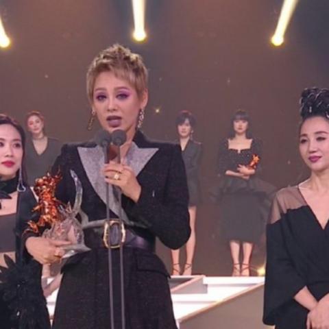 长得像张雨绮张柏芝结合体 还能这么设的动态图