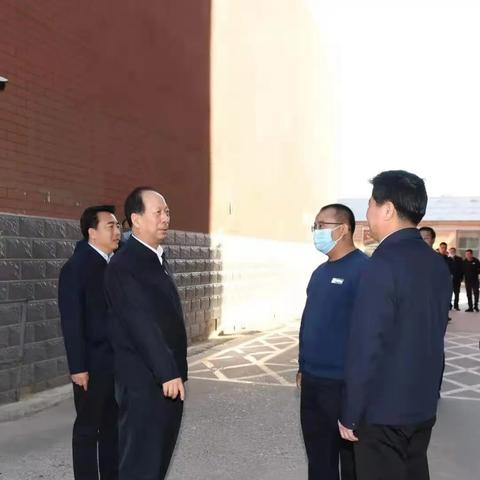 5月这两款大作同日登场，玩家犯难，到底先玩哪一款？