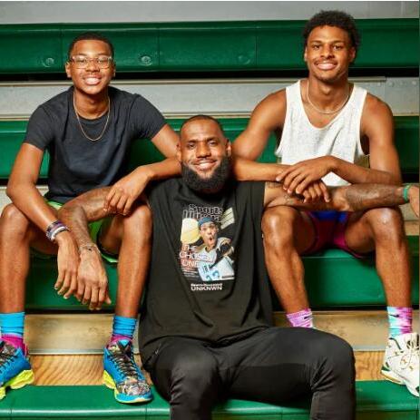 DNF土豪职业怎么选？2026版本之子打造指南，附氪金优先级表