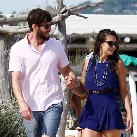 一、解码妮娜-杜波夫类型的三重身份