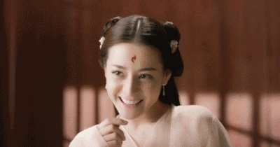 迪丽热巴红衣女鬼动态图 玩家求的厚礼蟹来了 迪丽热巴红衣女鬼动态图 玩家求的厚礼蟹来了