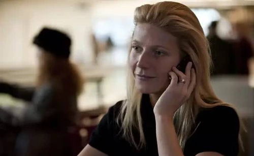 格温妮丝·帕特洛吐槽奥斯卡战袍，美是美，就是撒不了尿