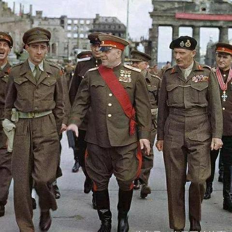 人间地狱还在瞎冲？指挥官系统3小时精通+兵种搭配黑话全解