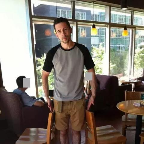 一、禁手游的三大真实困境与破解版致命陷阱