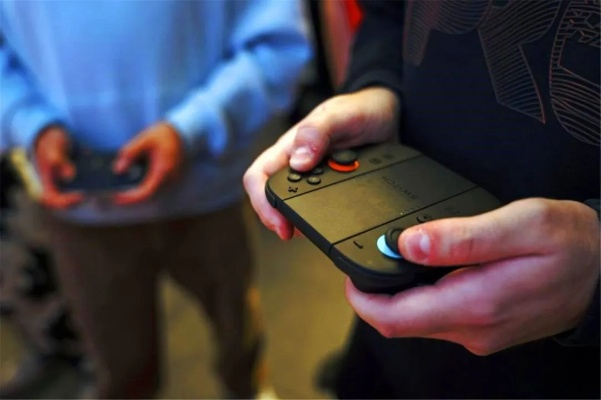 Switch破解改装案被查处:四人被捕 称只想赚零花钱 Switch破解改装案被查处:四人被捕 称只想赚零花钱