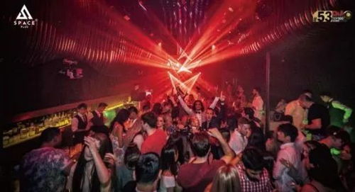 《红色沙漠》直播热度爆炸!17万观众都来看热闹? 《红色沙漠》直播热度爆炸!17万观众都来看热闹?