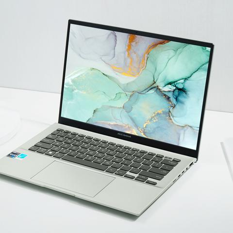 如此明显?OLED对比IPS屏幕效果甩爆几条街 如此明显?OLED对比IPS屏幕效果甩爆几条街