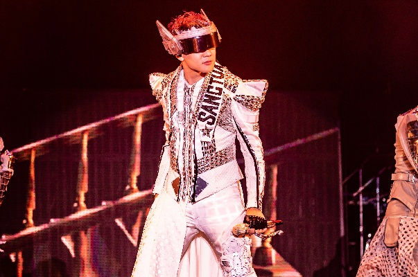 周杰伦新专辑太阳之子口碑两极分化，情怀杀引发热议