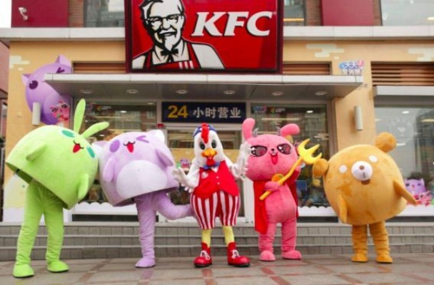 肯德基限量免费送酸黄瓜充气外套 可饮用设计引关注 肯德基限量免费送酸黄瓜充气外套 可饮用设计引关注