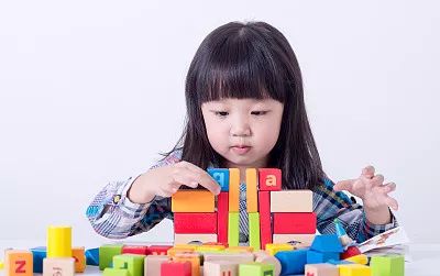 俄罗斯6-10岁儿童游戏怎么选？2026年最新教育价值深度评测与避坑指南