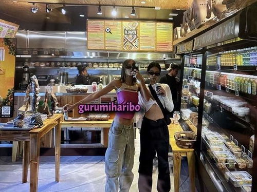 Jennie比基尼动态图 误入商K深处引热议