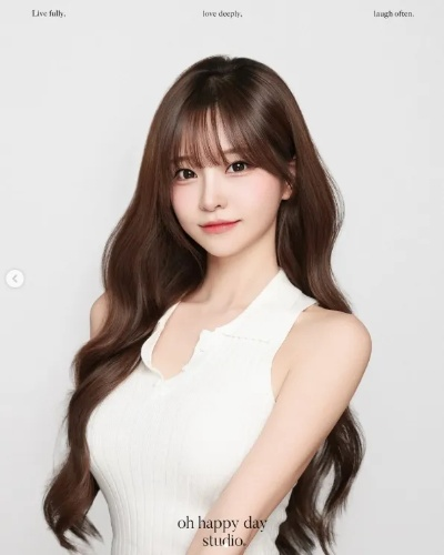 韩版完蛋美女女主新照曝光，玩家热议颜值变迁