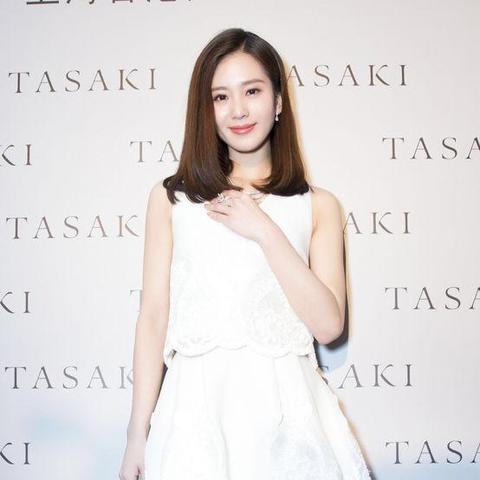 东方美人神韵尽显！刘诗诗镂空衬衫国风裙穿搭