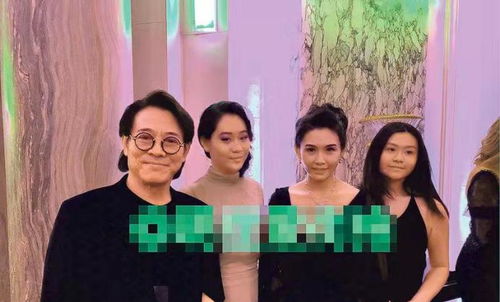 81岁琳达近况，与信徒饮茶聊天 李小龙遗孀神采奕奕