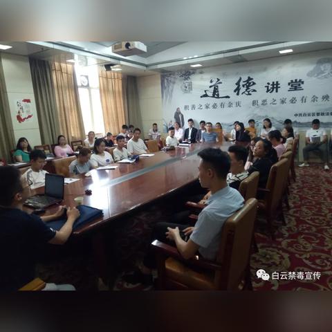 为什么家长总举报我的世界，从游戏成瘾到教育价值的完整拆解