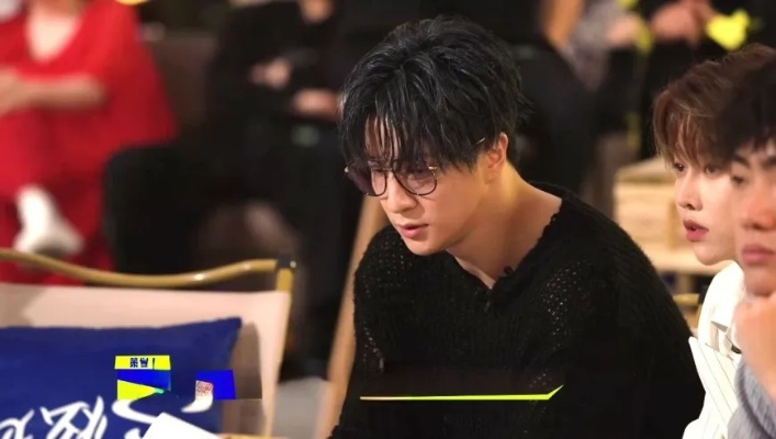 薛之谦因为下雨全场退票 设备出故障导致舞台效果不好