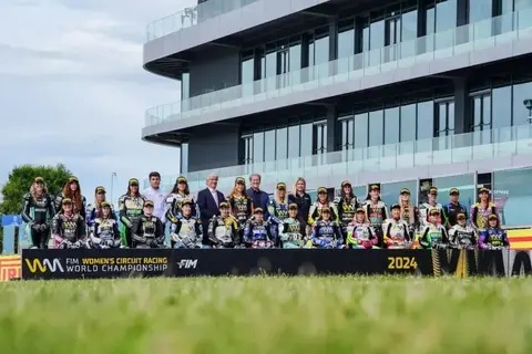 中国摩托首次！张雪机车WSBK碾压夺冠 公司融资估值超10亿元