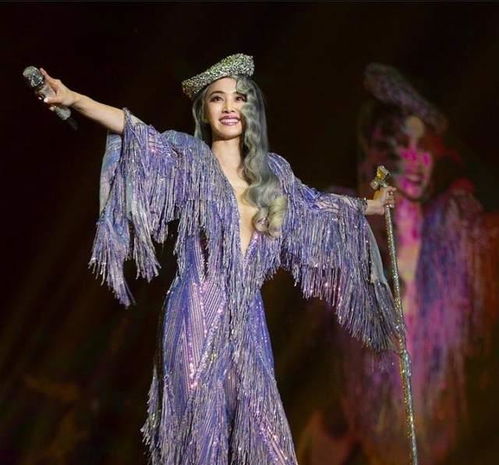 Lizzo格莱美前坚守童贞 37岁解禁后全新创作