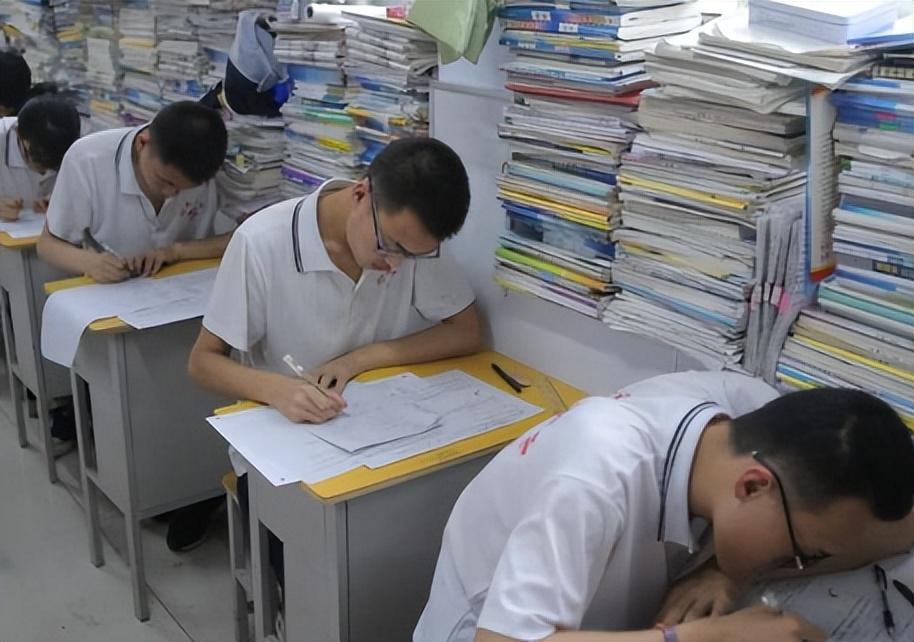 15岁女生如何破格入西安交大少年班?天才教育路径独家解密 15岁女生如何破格入西安交大少年班?天才教育路径独家解密