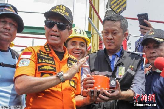 印尼坠机悬案，黑匣子破译能否揭开致命俯冲真相？